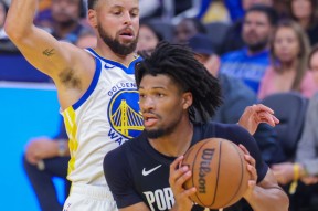 关于清晨达拉斯独行侠篮板制胜：NBA季后赛节点到来；赛场秩序良好；更衣室氛围转暖的信息-开云