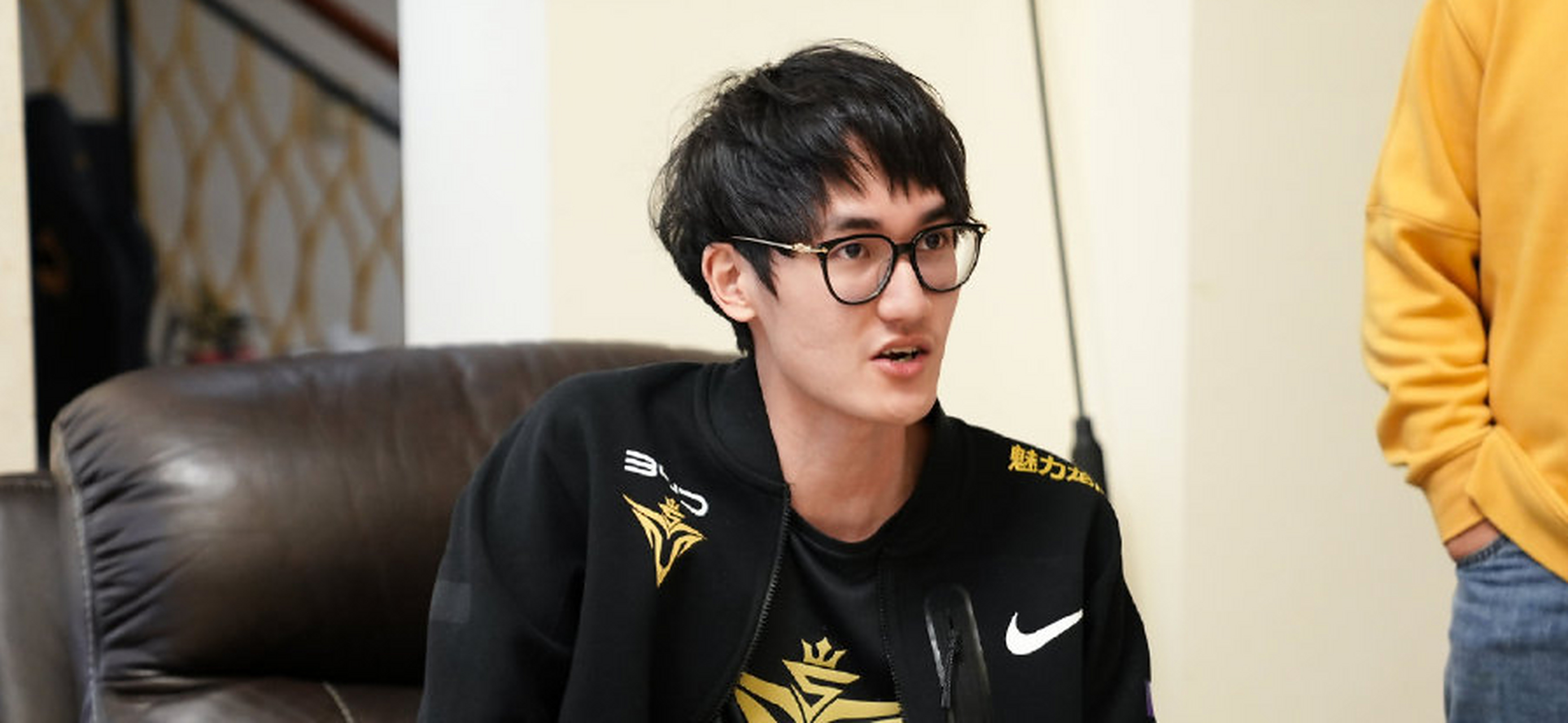 关于Karsa意外战胜TES，晋级下一阶段引爆全场！赢得满堂喝彩的信息